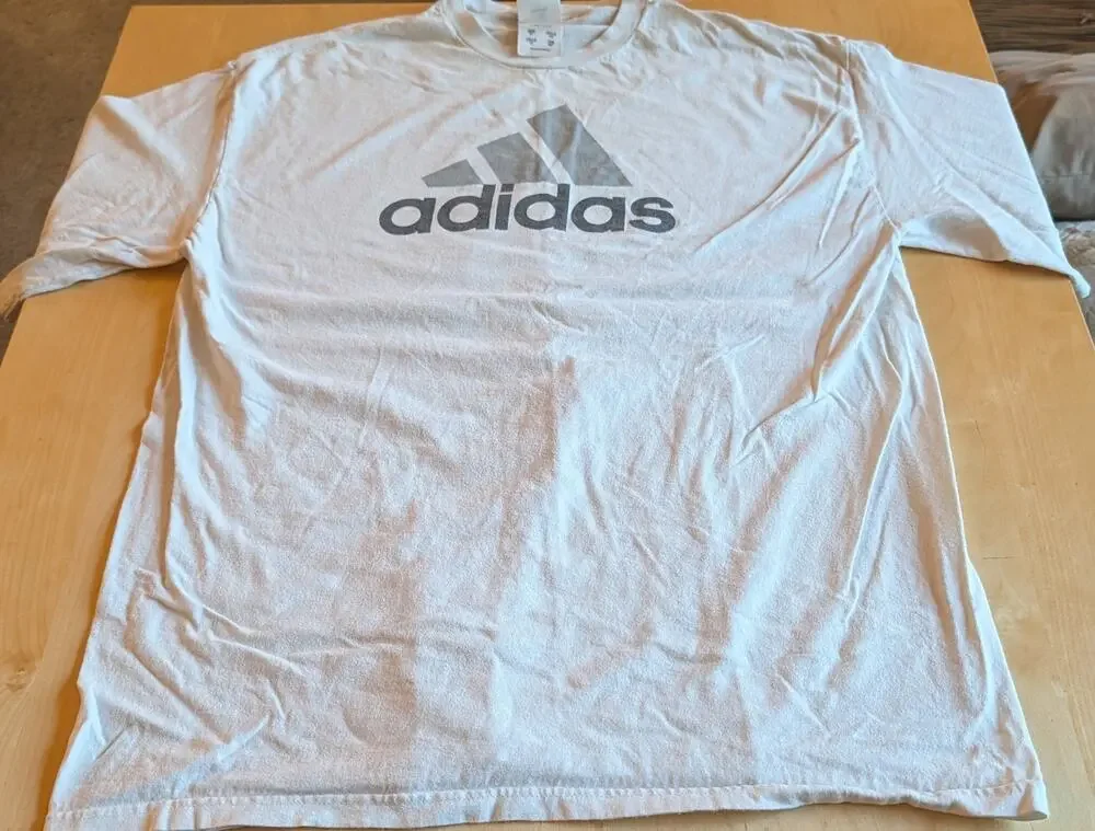 🧨Mens XL Adidas Tee
